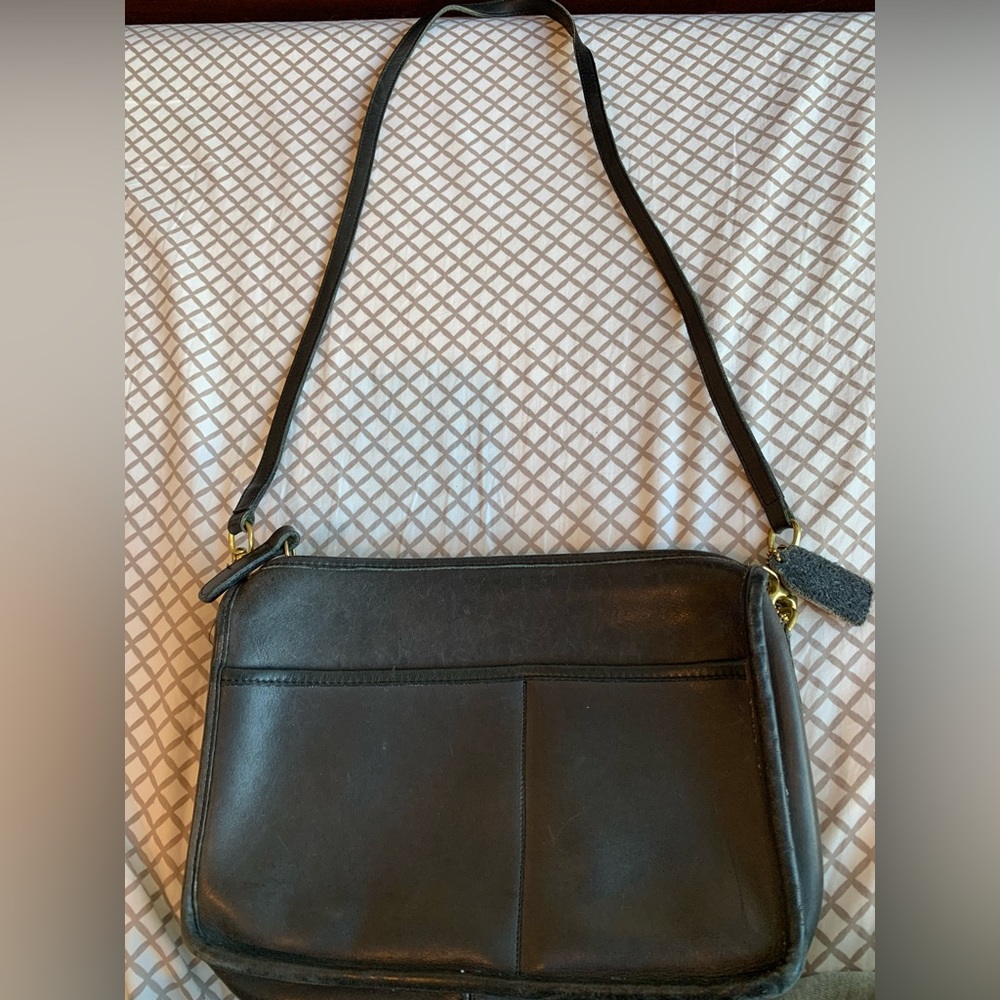 Vintage NAVY leather Coach bag